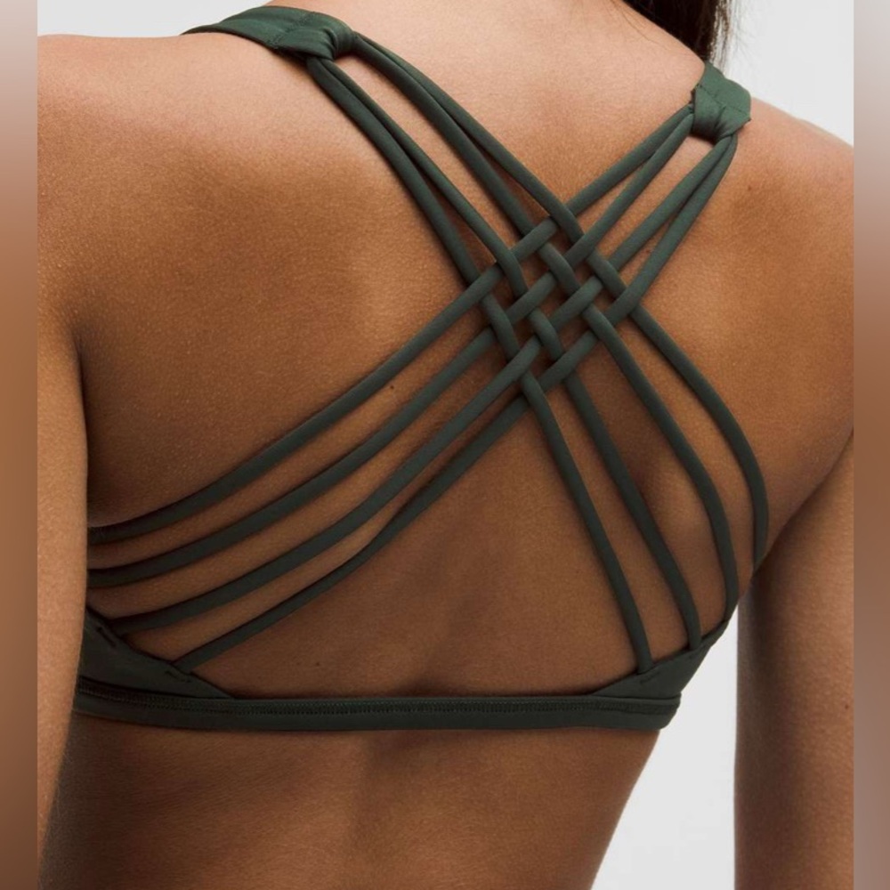 Lululemon Free to Be Bra
Wild *Light Support, A/B Cup - Rainforest Green